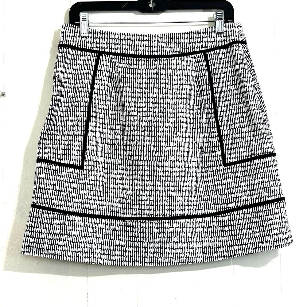 ANN TAYLOR Women's Mini Skirt Size 8 Black White Knee Length Casual Summer Skirt